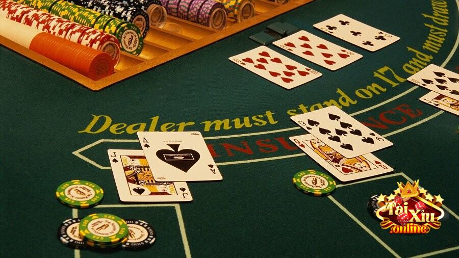 Blackjack là game đánh bài đặc sắc sử dụng nhiều hơn một bộ bài để chơi